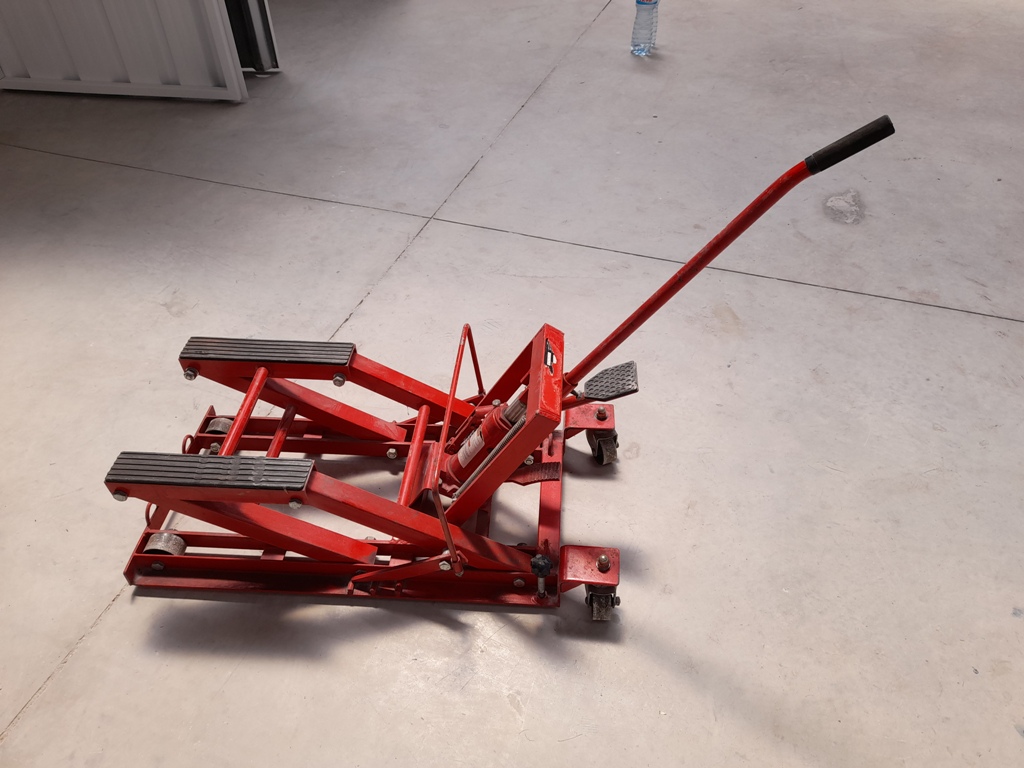 Motorbike Jack Lift for hire from The Attic in Huercal Overa Almeria